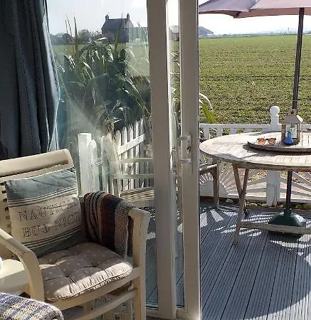 The Sun Trap @ Bridlington'S Bed & Bowl Beach Breaks Buitenkant foto