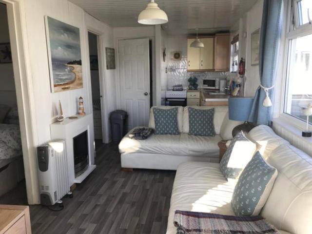 Chalet The Sun Trap @ Bridlington's Bed & Bowl Breaks *