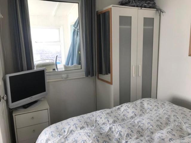 The Sun Trap @ Bridlington's Bed & Bowl Breaks Chalet